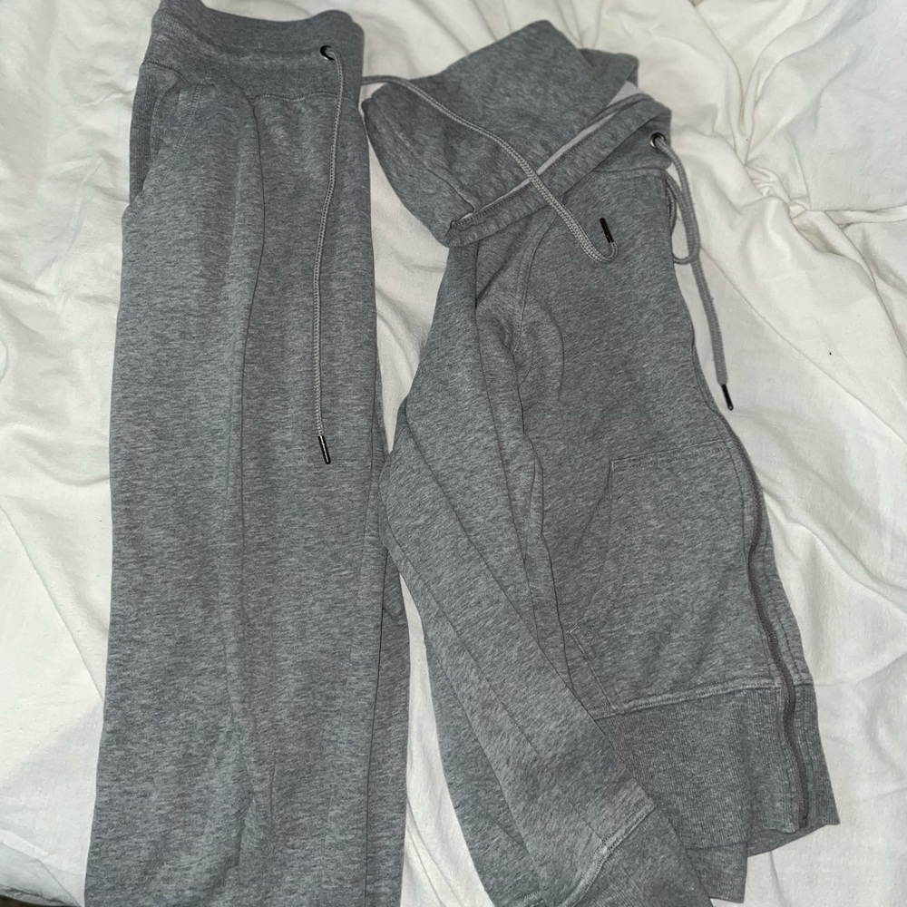 Gray sweat outfit